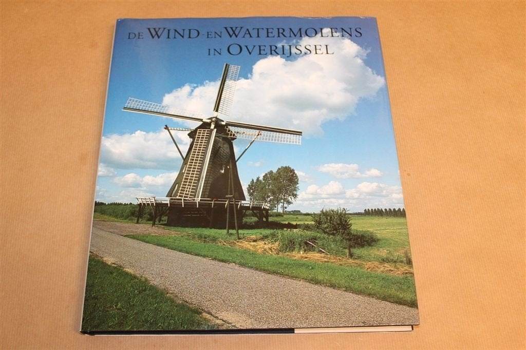 De Wind- en Watermolens in Overijssel — Fotoboek, Ophalen of Verzenden, Zo goed als nieuw