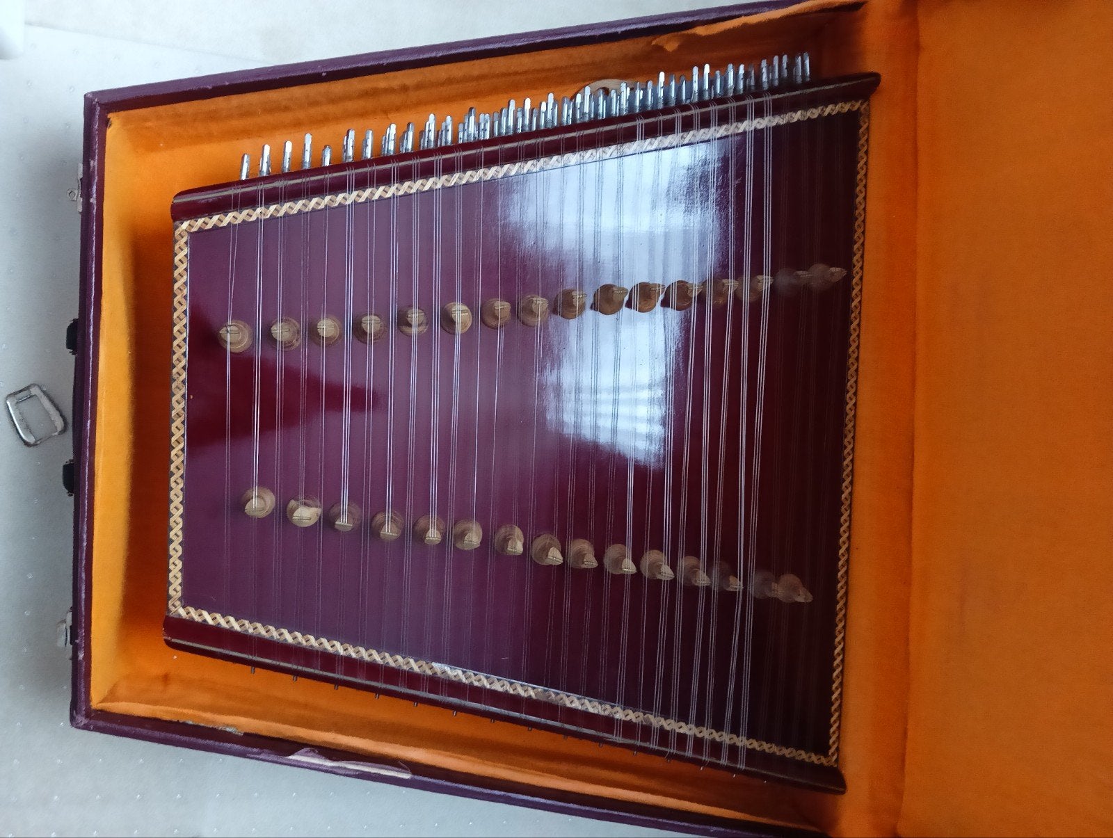 santoor met koffer weinig gebruikt, Muziek en Instrumenten, Ophalen of Verzenden, Gebruikt