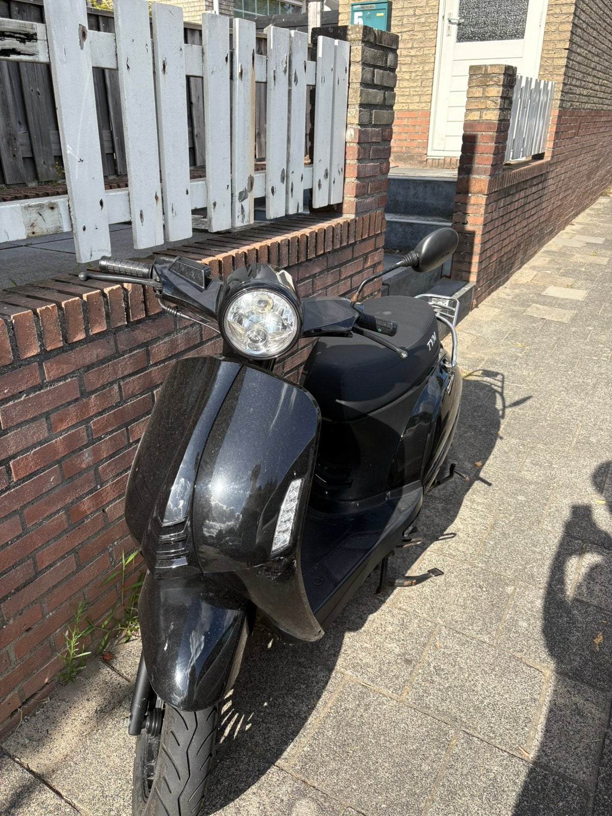 Scooter moet zo snel mogelijk weg, Ophalen, Zo goed als nieuw, Benzine, Overige merken