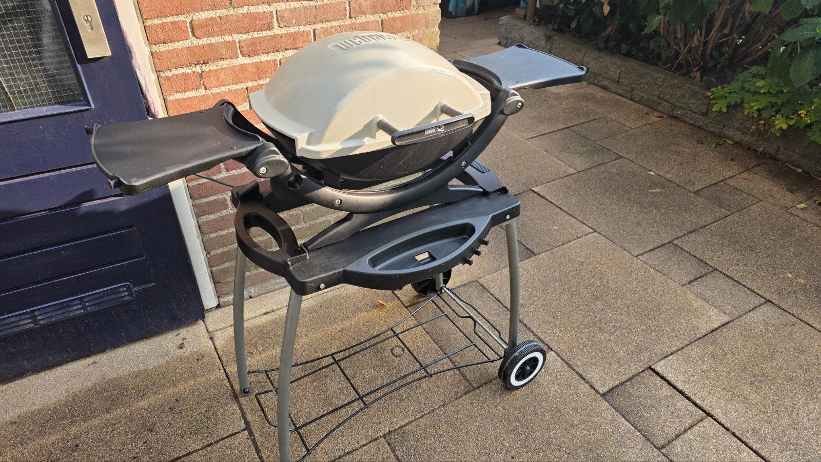 Weber Q2000 electrische barbecue met onderstel, Ophalen, Gebruikt, Weber