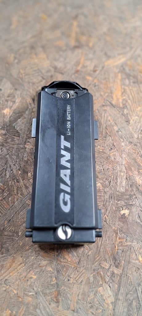 Giant Twist accu voor revisie defect, Fietsen en Brommers, Fietsaccessoires | Fietsaccu's, Ophalen, Gebruikt