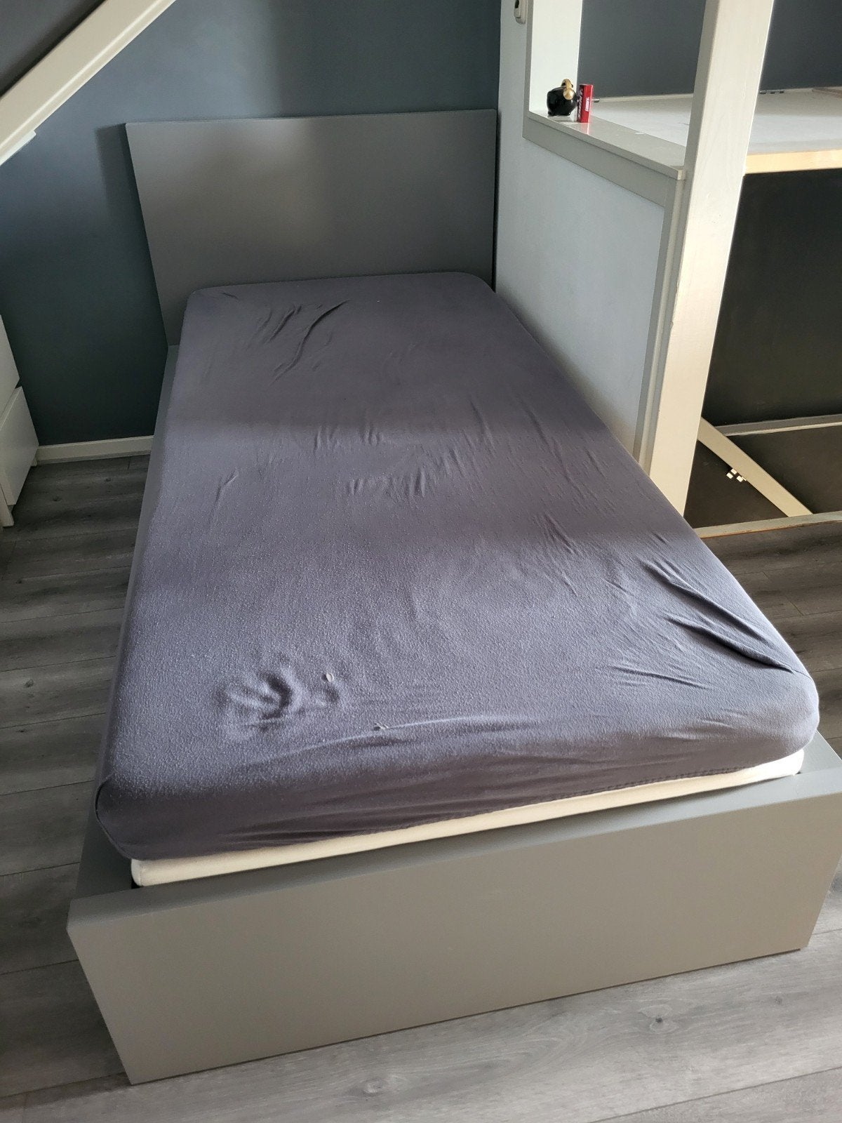 IKEA MALM bed 90x200 met 2 lades en Lonset lattenbodem, Huis en Inrichting, Ophalen, 90 cm, Eenpersoons, Zo goed als nieuw