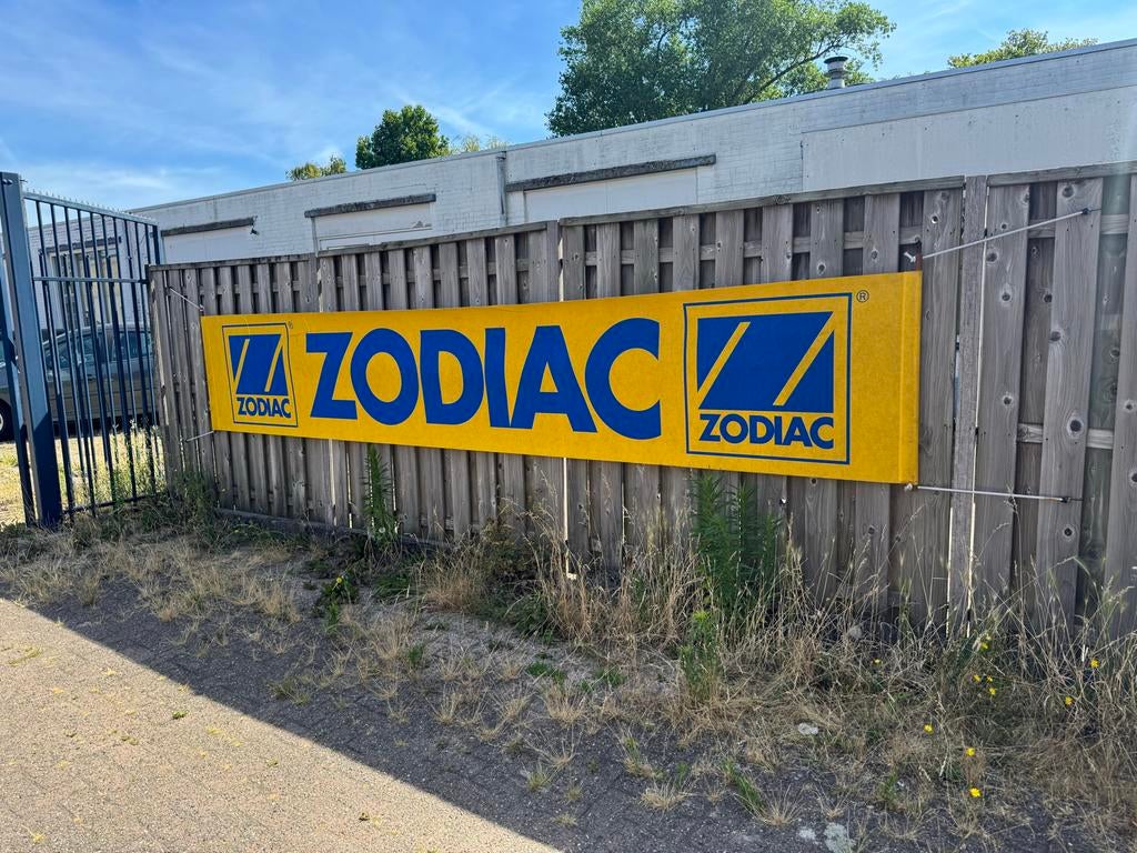 Zodiac Reclamebanner - Groot en Opvallend, Ophalen, Reclamebord, Gebruikt, .