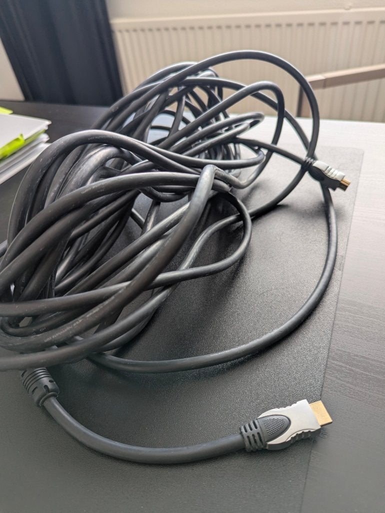 T.k.a. een ca 12.5 mtr. HDMI kabel met koperen aders., Ophalen, Zo goed als nieuw, 10 meter of meer, HDMI-kabel