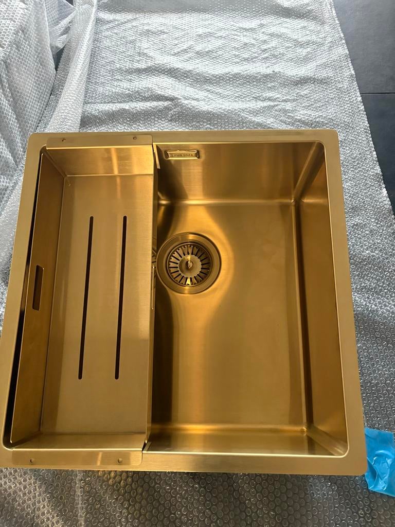 Gouden spoelbak met kraan - Nieuw in doos, Overige typen, Goud, Nieuw, Ophalen of Verzenden