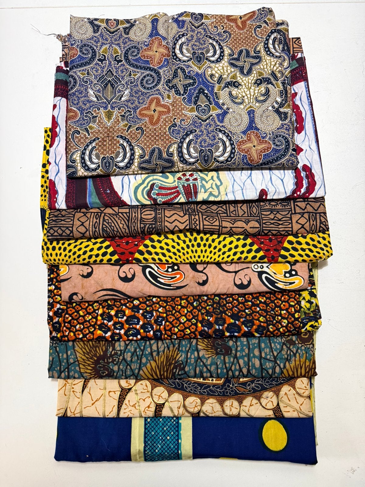 Groot pakket orientaalse batik afrikaanse stoffen lappen, Overige kleuren, 120 cm of meer, Ophalen of Verzenden, Zo goed als nieuw