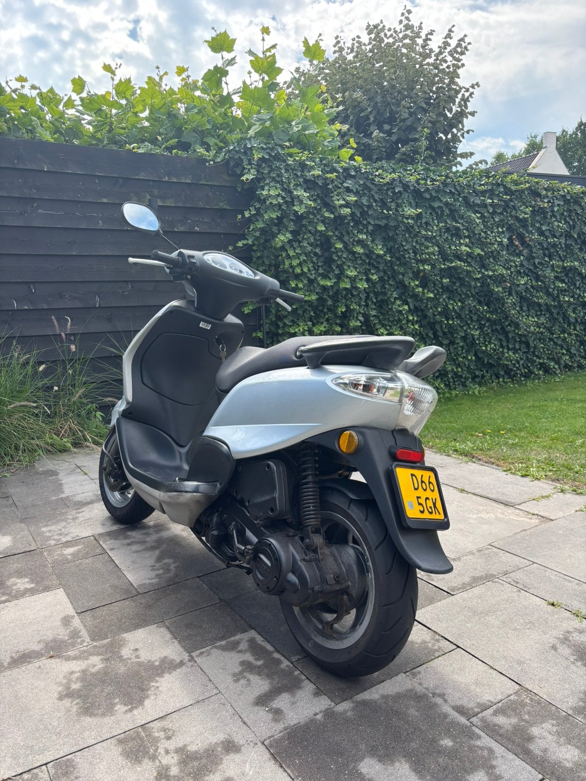 Piaggio Fly 50 4T – 11.728 km – Geel kenteken – Goede staat, Fietsen en Brommers, Scooters | Piaggio, Ophalen, Gebruikt, Maximaal 45 km/u