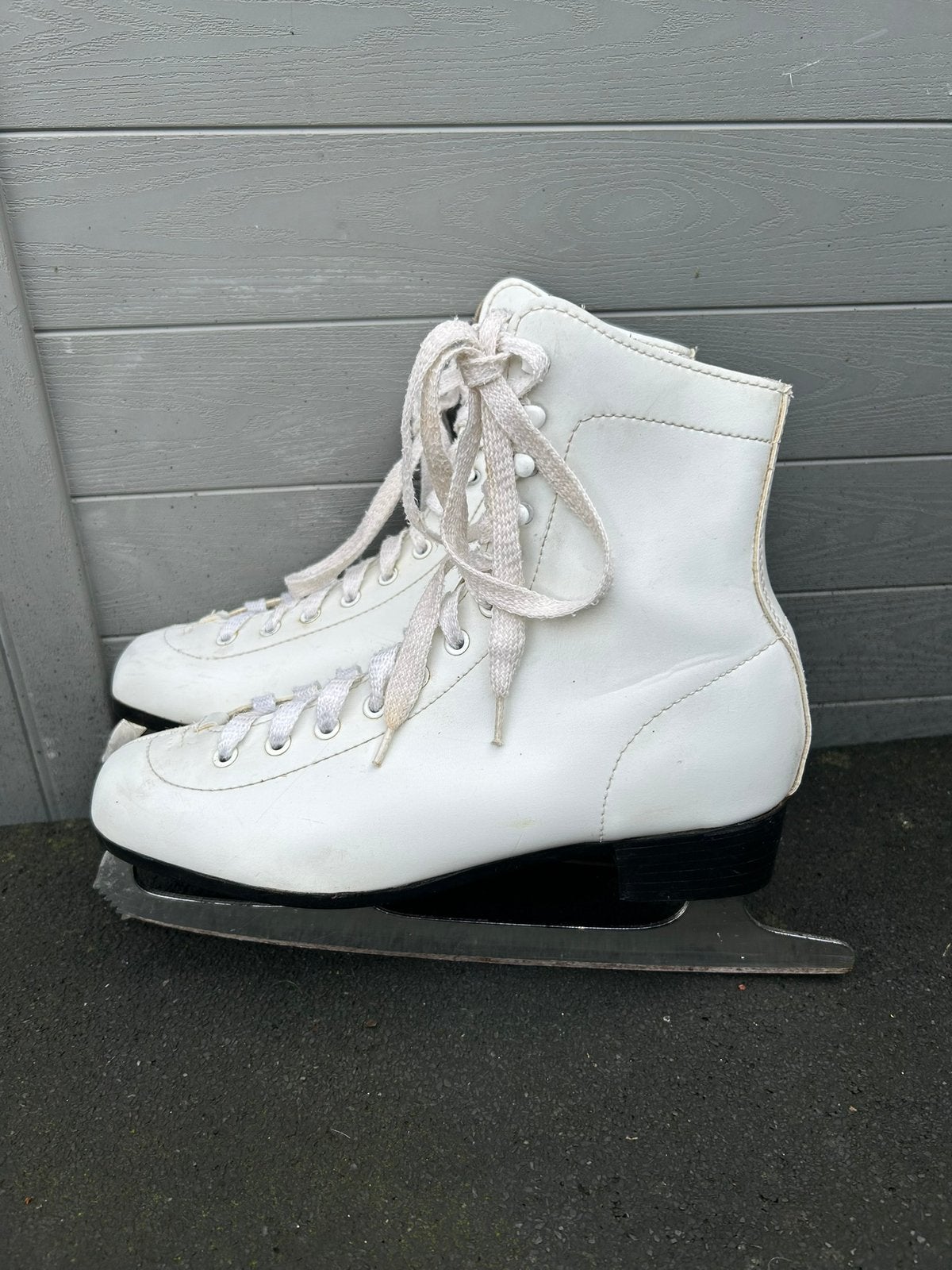 Witte Kunstschaatsen - Maat 41- vallen klein uit, Ophalen, Zo goed als nieuw, Kunstschaatsen, Overige merken