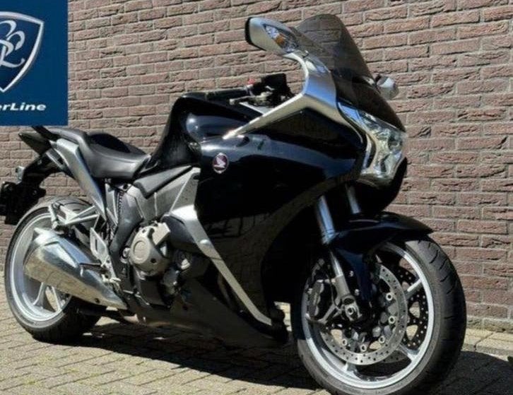 Honda VFR 1200 F - Sportieve Toermotor, 4 cilinders, Motorrijbewijs A, Gebruikt, Particulier