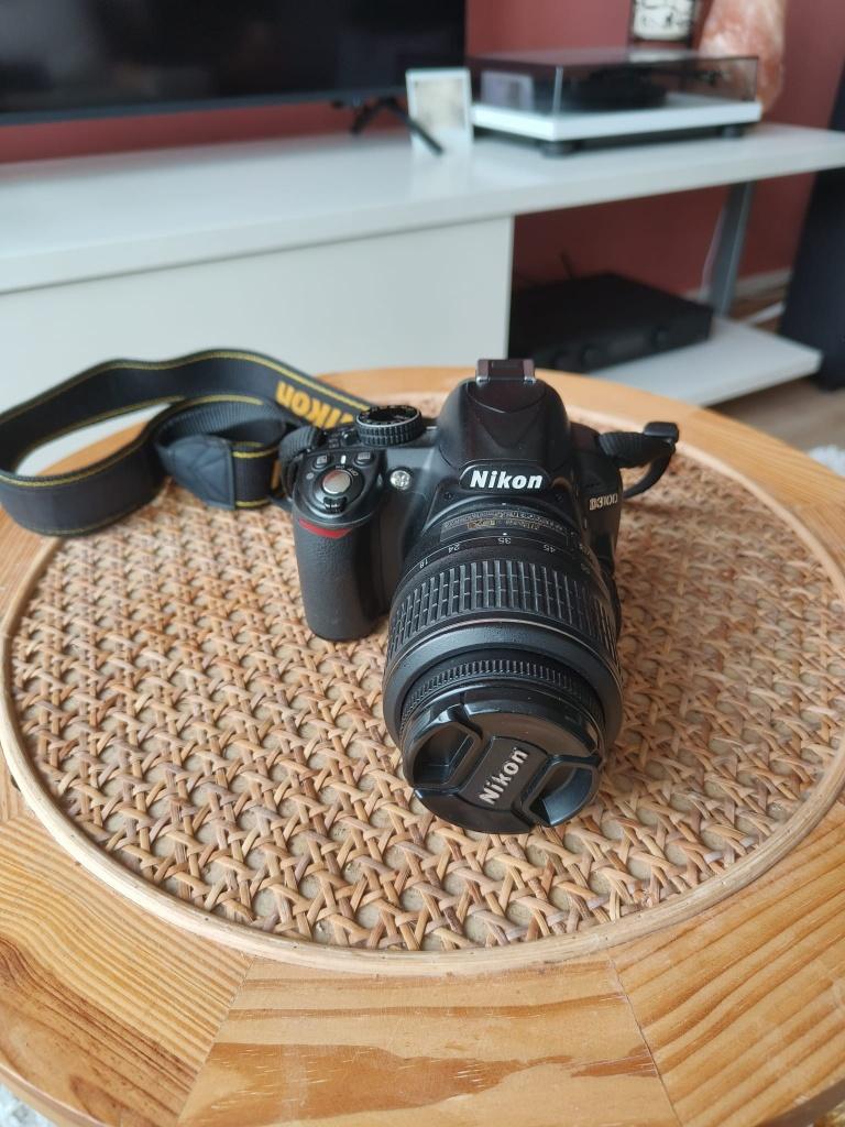 Nikon D3100 met 18-55mm lens, 14 Megapixel, Gebruikt, Spiegelreflex, Ophalen of Verzenden
