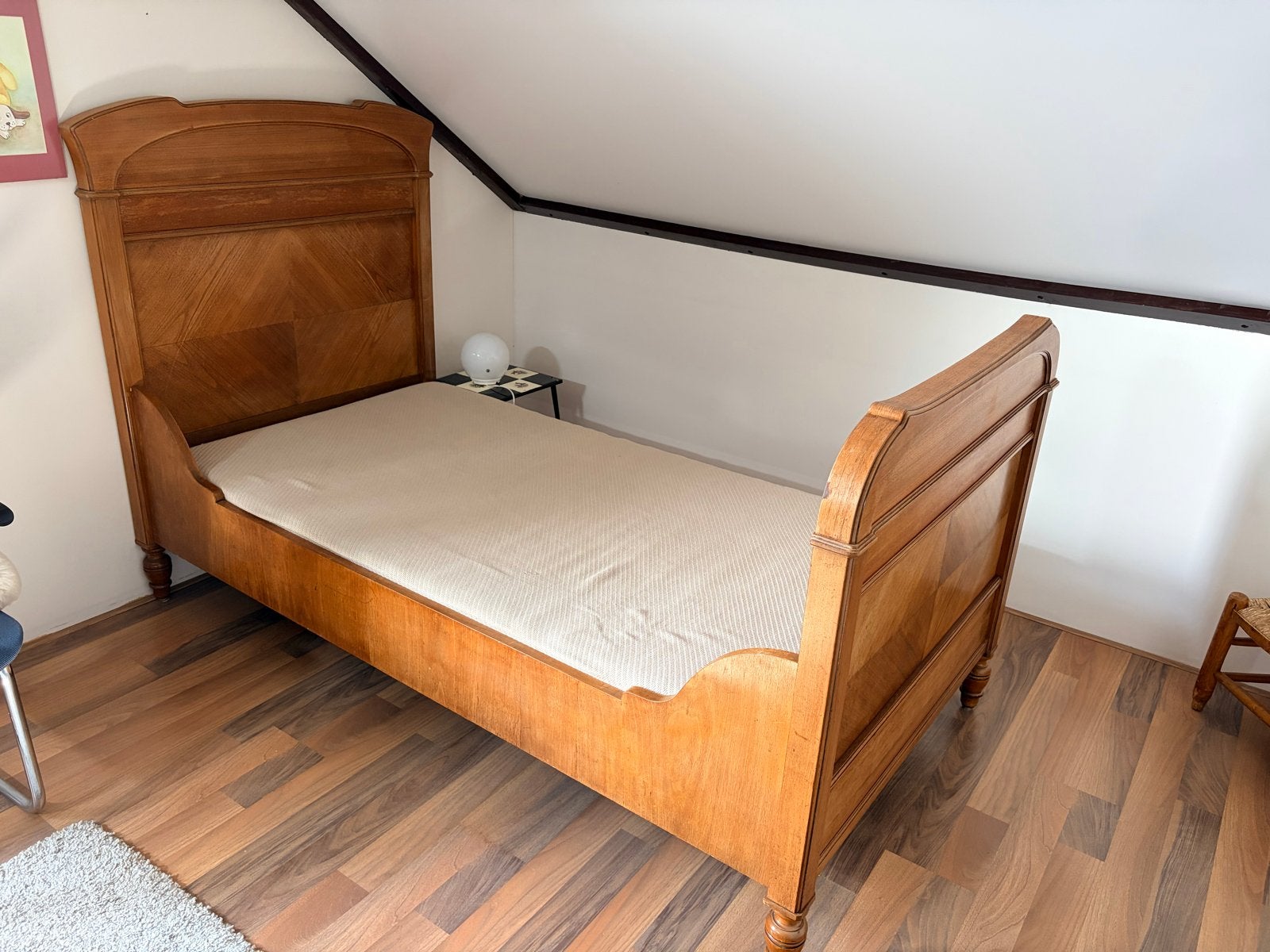 Twee antieke bedden met Auping spiraalbodems, Ophalen, Eenpersoons, Bruin, Brocante/antiek