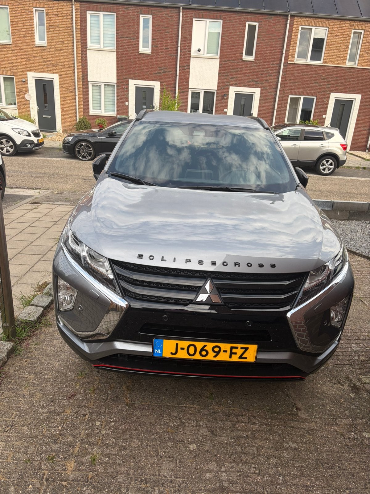 Mitsubishi Eclipse Cross 1.5 Di-t 163pk 2WD CVT 2020 Grijs, Auto's, Mitsubishi, Eclipse Cross, 4 cilinders, 163 pk, Origineel Nederlands