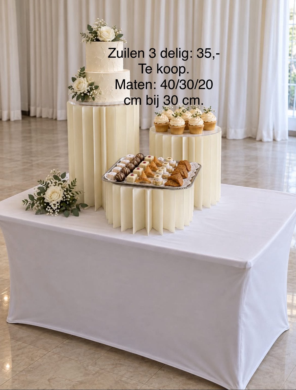 Zuilen set 3 delig te koop: 35,- Voor cupcakes/taart/hapjes, Ophalen of Verzenden, Nieuw, Geboorte of Huwelijk