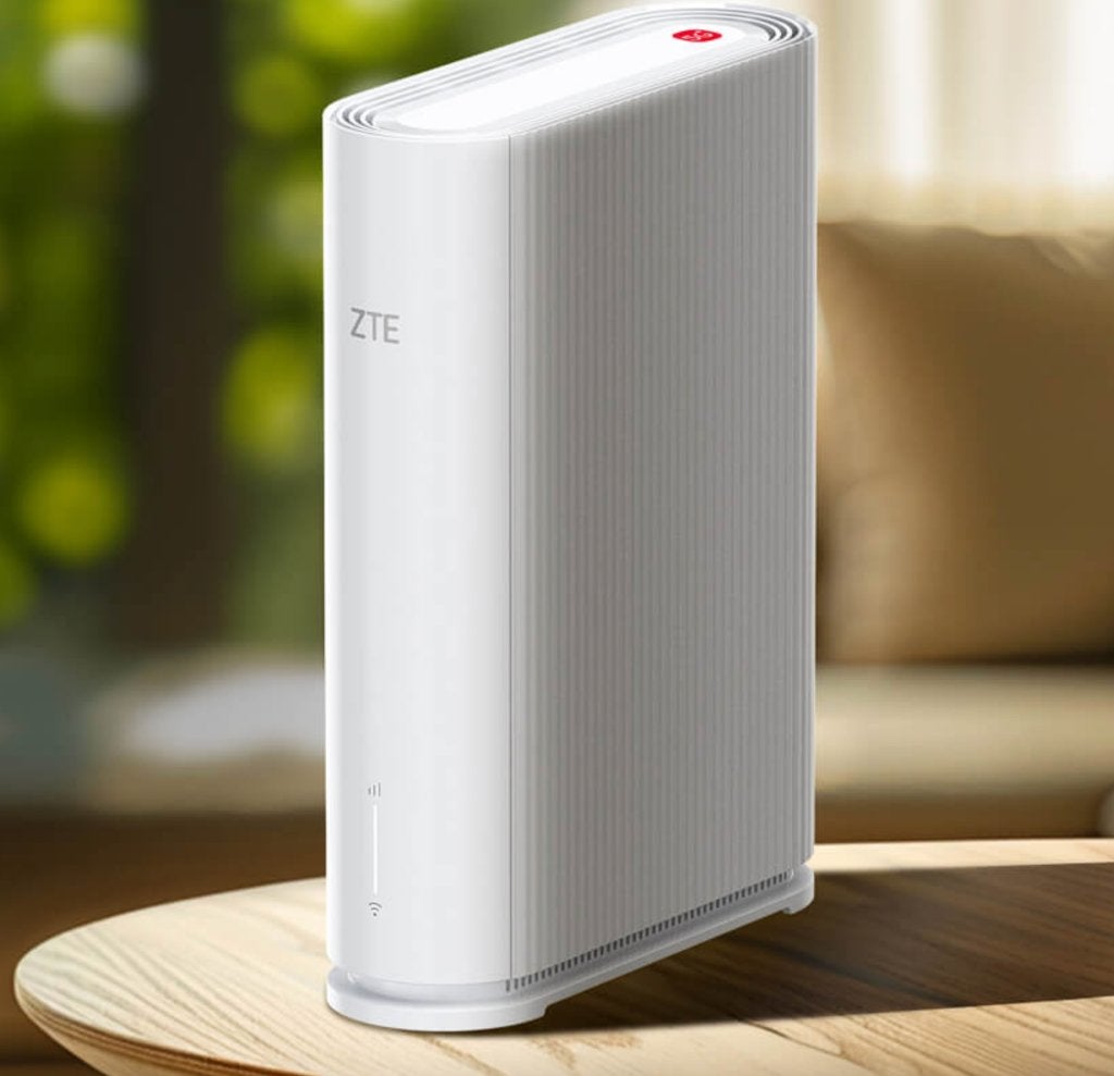 5G ROUTER SIMLOCKVRIJ ZTE G5TS 12 EN 230 VOLT NIEUW IN DOOS, Ophalen of Verzenden, Nieuw, Router met modem, ZTE