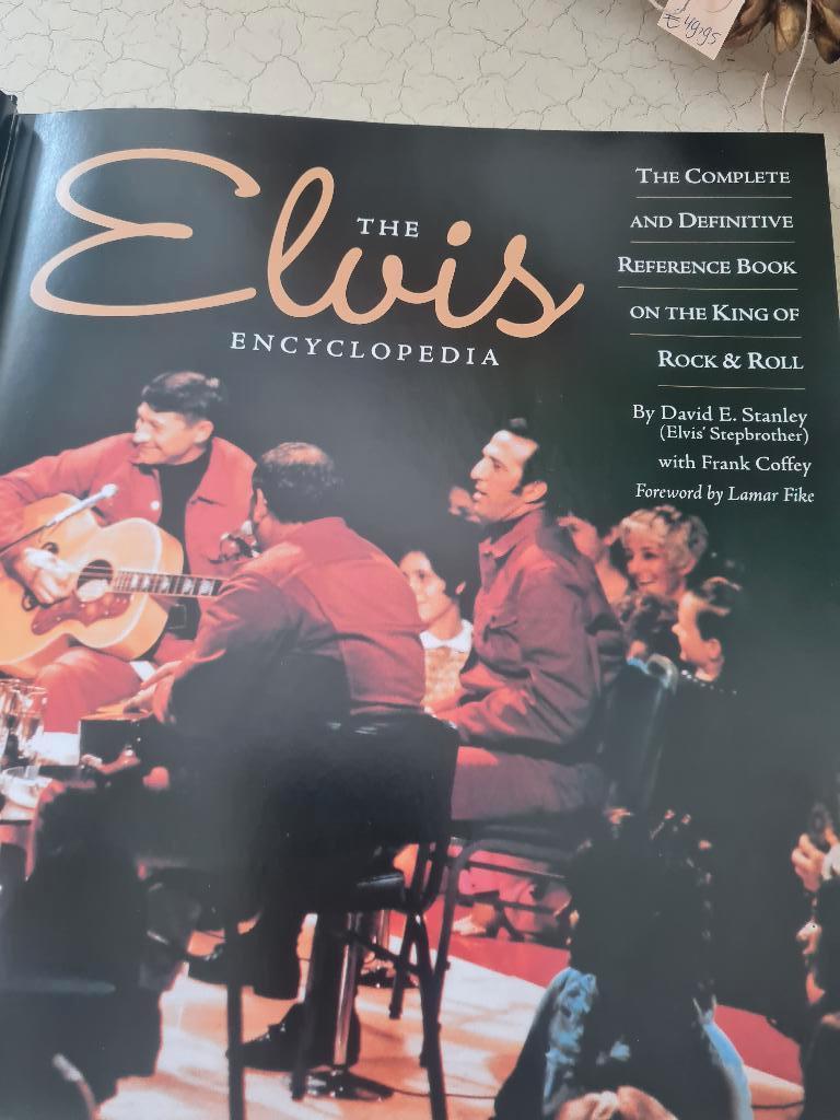 Boek Elvis hardcover, Heikant 21 Kaatsheuvel, Belle Vieille Brocante, Ophalen of Verzenden, Jolandamonsieurs@gmail.com