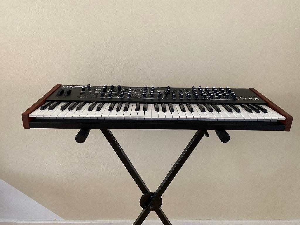 Dave Smith Instruments Prophet REV2 8-voice + Flightcase, Muziek en Instrumenten, Synthesizers, Overige merken, Met koffer of flightcase