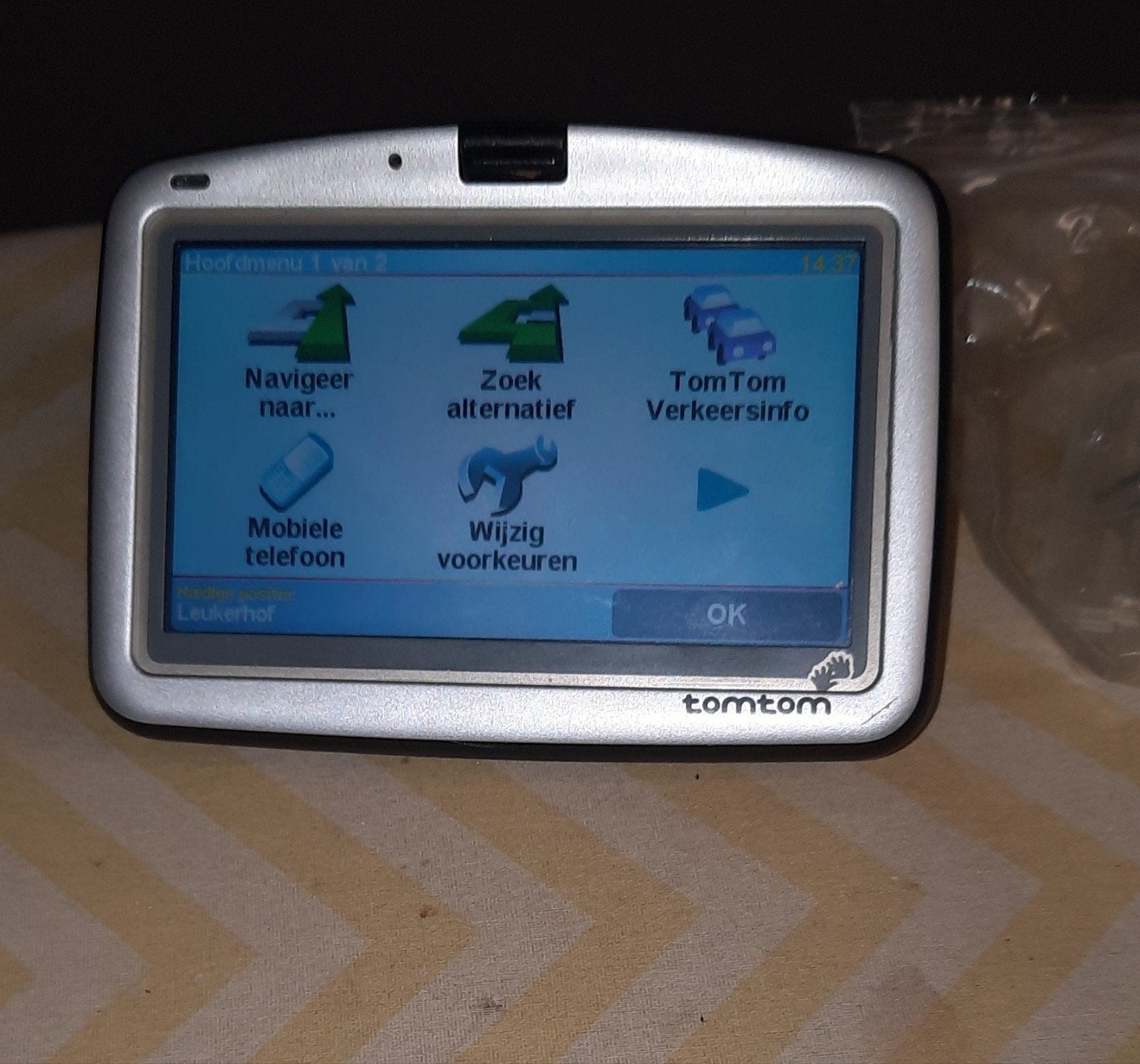 🌺🌞🌺TomTom GO 300 navigatiesysteem met accessoires koopje, Auto diversen, Ophalen of Verzenden