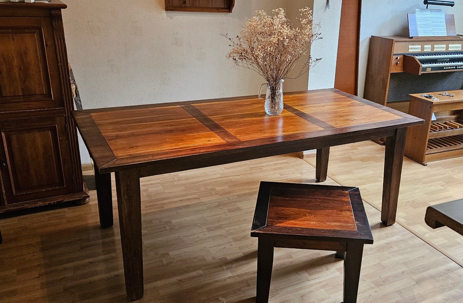 Gratis massief houten bijzet / salontafel, Huis en Inrichting, Ophalen, Gebruikt, 200 cm of meer, 50 tot 100 cm