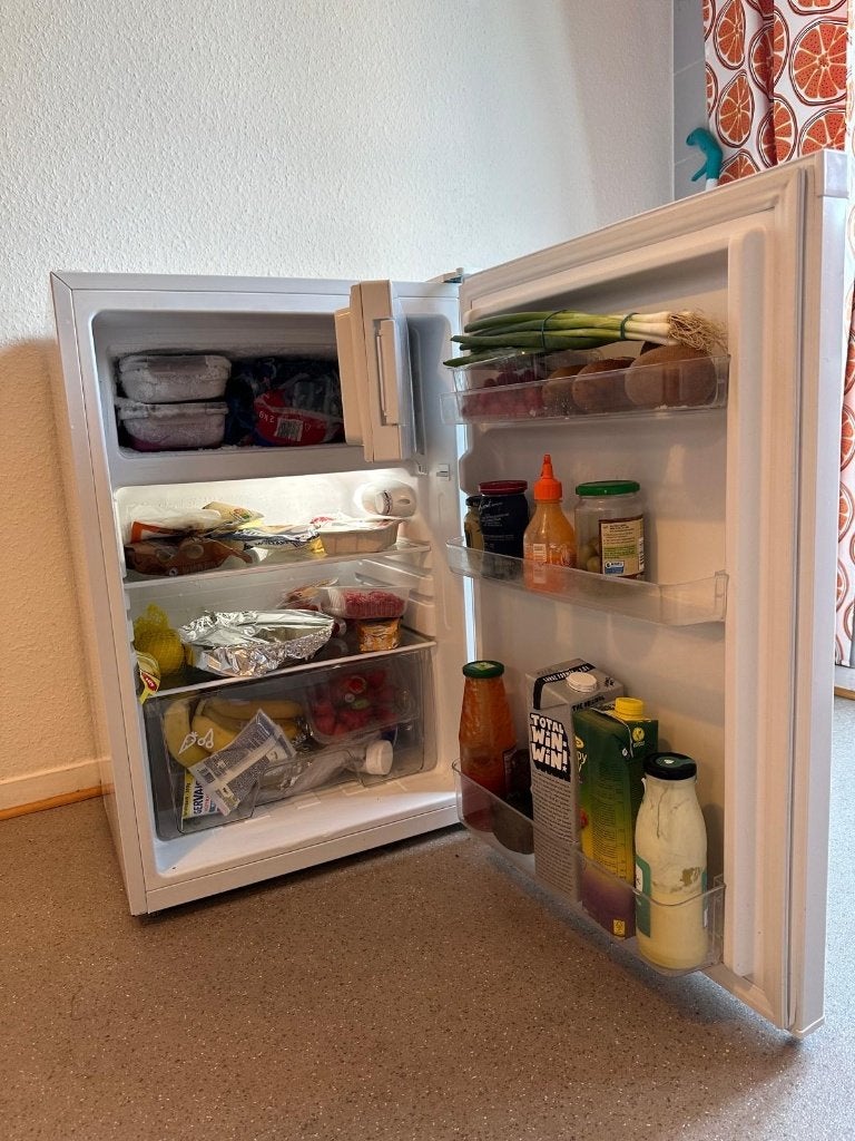 IKEA LAGAN koelkast met vriesvak - garantie tot 03/2027, Witgoed en Apparatuur, Ophalen, Zo goed als nieuw, 45 tot 60 cm, Met vriesvak