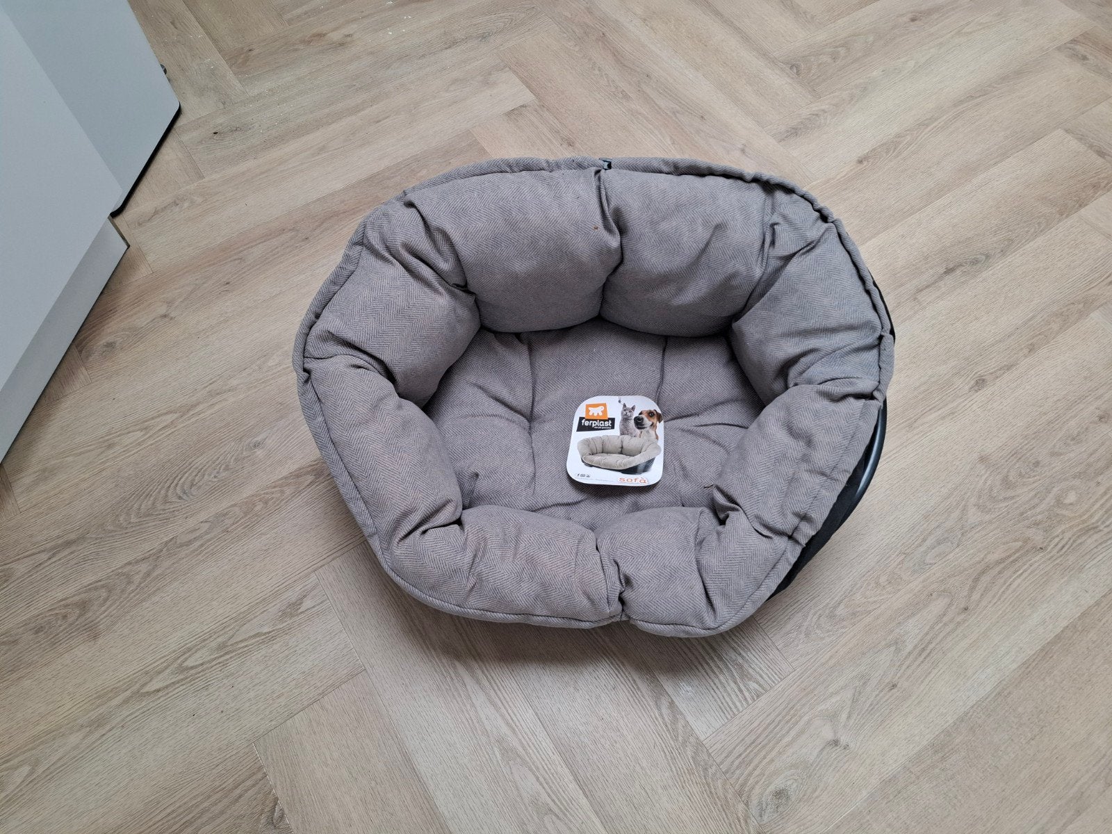 nieuw!!! Ferplast hondenmand met uitneembaar kussen grijs, Ophalen, Nieuw