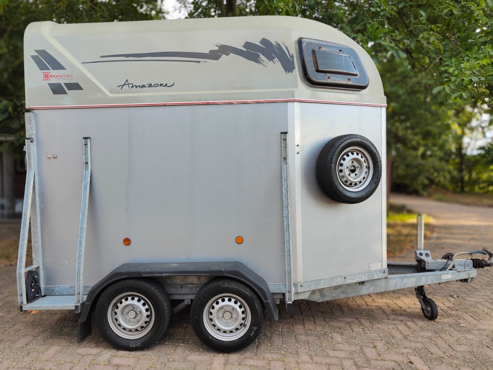 1,5 paards trailer aluminium comp bodem, Dieren en Toebehoren, Paarden en Pony's | Trailers en Aanhangwagens, Ophalen, Gebruikt