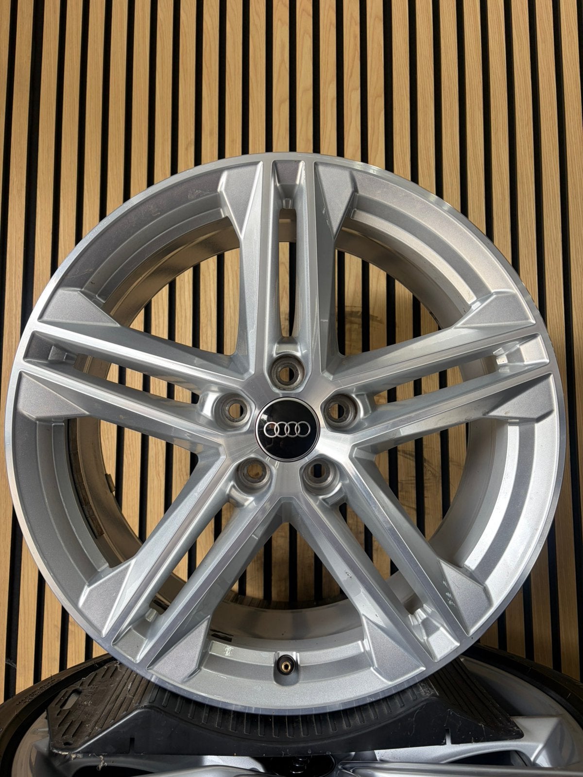 Originele 19” Audi S-Line A4 A6 Q5 Q3 Velgenset, Auto-onderdelen, Banden en Velgen, 19 inch, Audi, Gebruikt, Velg(en)