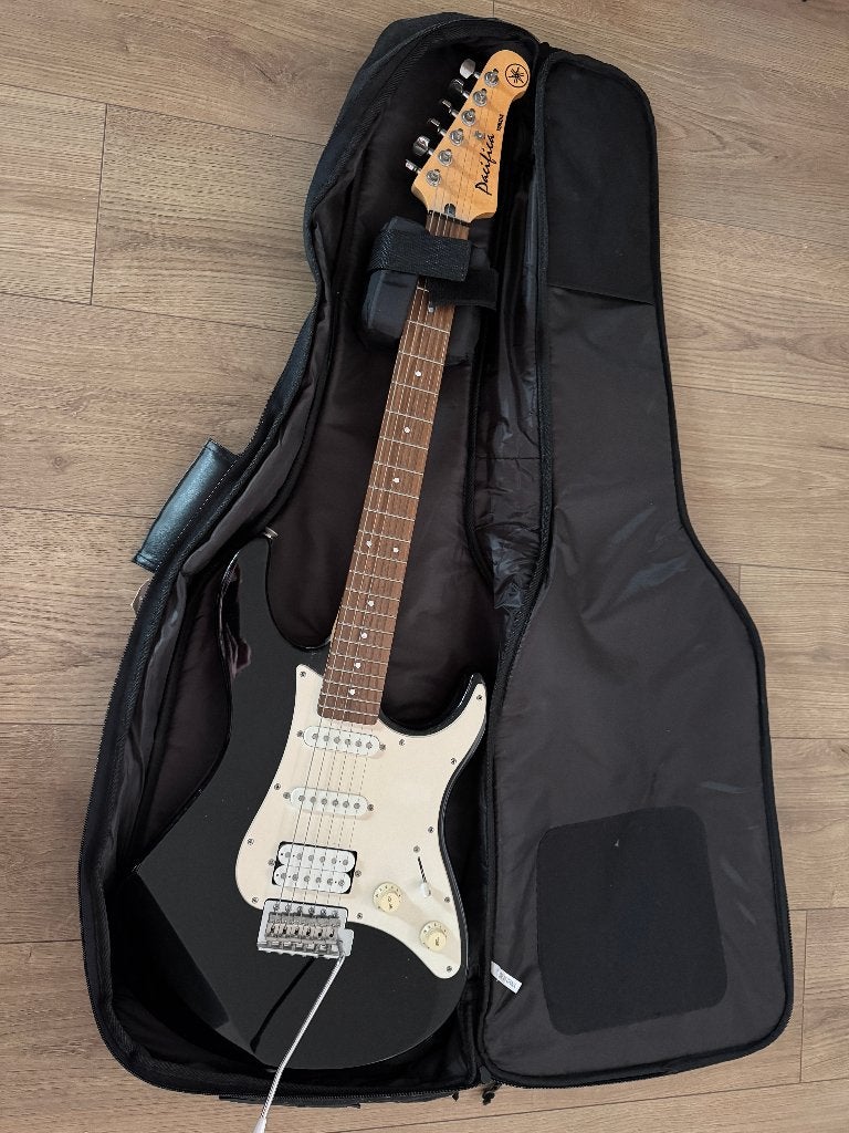 Yamaha Pacifica, Muziek en Instrumenten, Ophalen, Zo goed als nieuw, Solid body, Overige merken