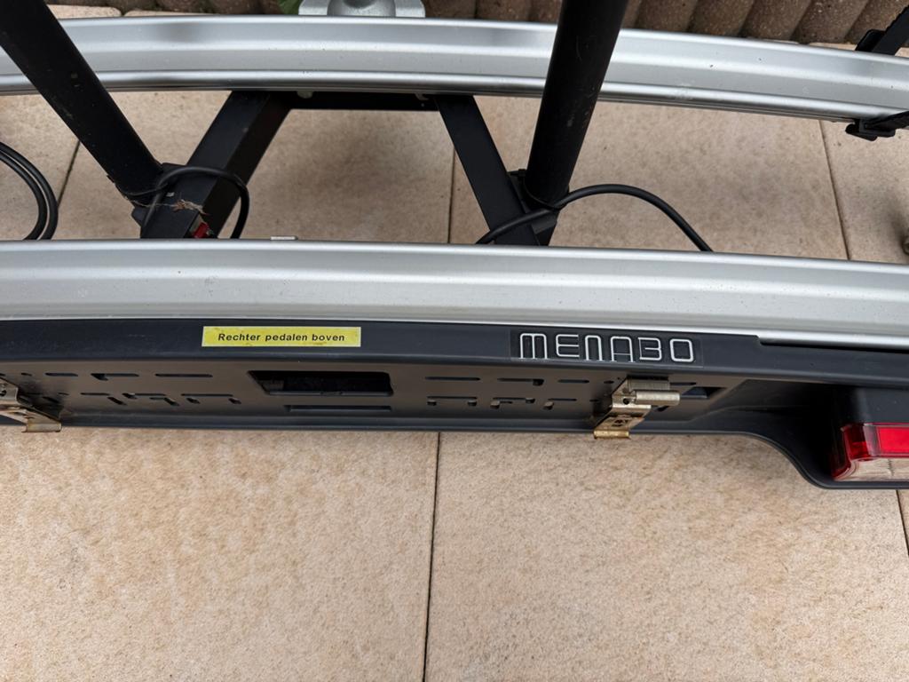 Menabo Trekhaak Fietsendrager - 2 Fietsen, Ophalen, 2 fietsen, Zo goed als nieuw, Fietsendrager-accessoire