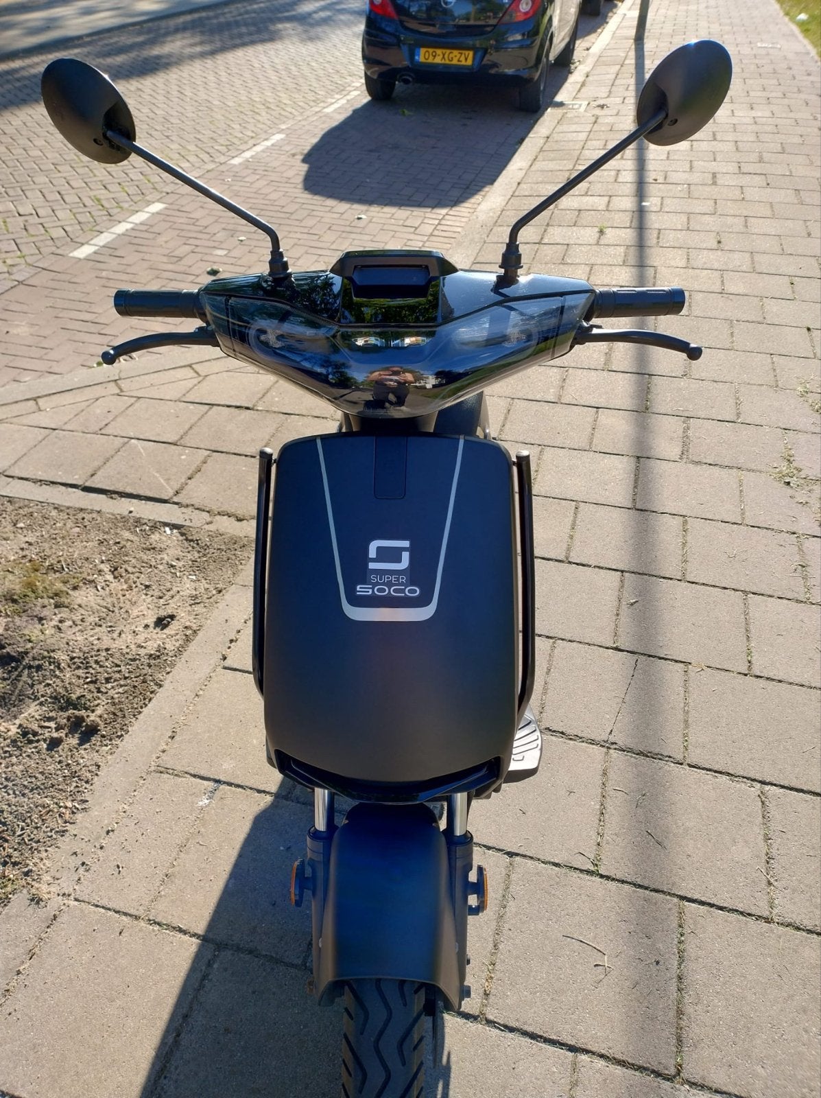 Super Soco CUX Elektrische Scooter - Zo goed als nieuw, Ophalen, Zo goed als nieuw, Elektrisch, Overige merken