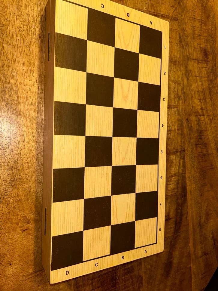 Vintage Schaak- en Backgammonspel in luxe houten kist, Een of twee spelers, Ophalen of Verzenden, Zo goed als nieuw, Reisspel