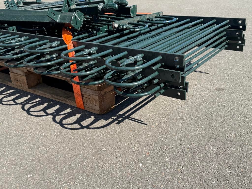 Sierhekwerk - 6 lengtes, 8 staanders, gegalvaniseerd/gepoede, Ophalen, Gebruikt, IJzer, Sierhekwerk