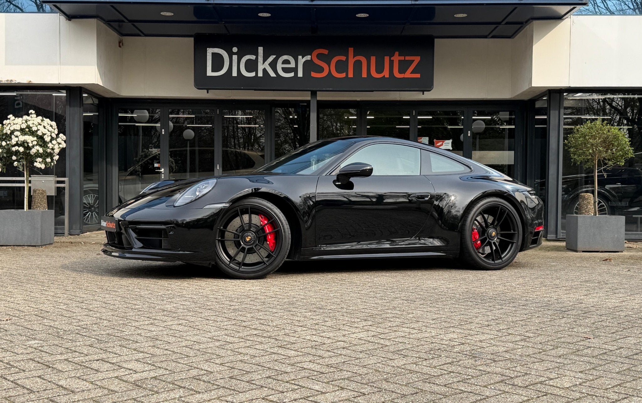 Porsche 911 3.0 Carrera 4 GTS Pano | Stoelventilatie | Leder, Auto's, Automaat, Gebruikt, 4 stoelen, Zwart
