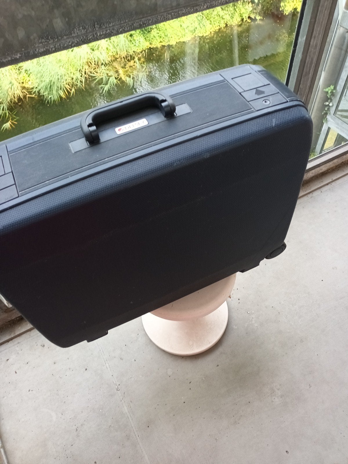 Delsey koffer, Gebruikt, Hard kunststof, 70 cm of meer, Wieltjes