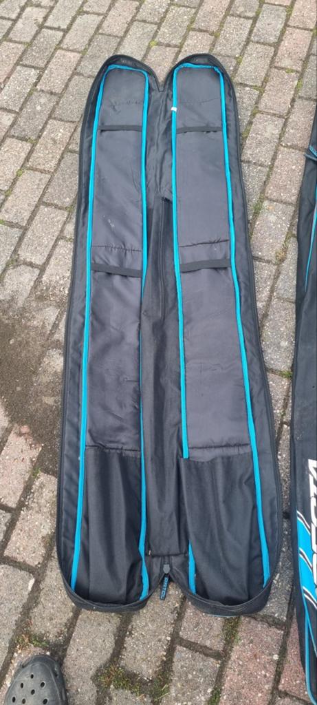 2x feeder Foudraal van Cresta, Ophalen of Verzenden, Werphengel