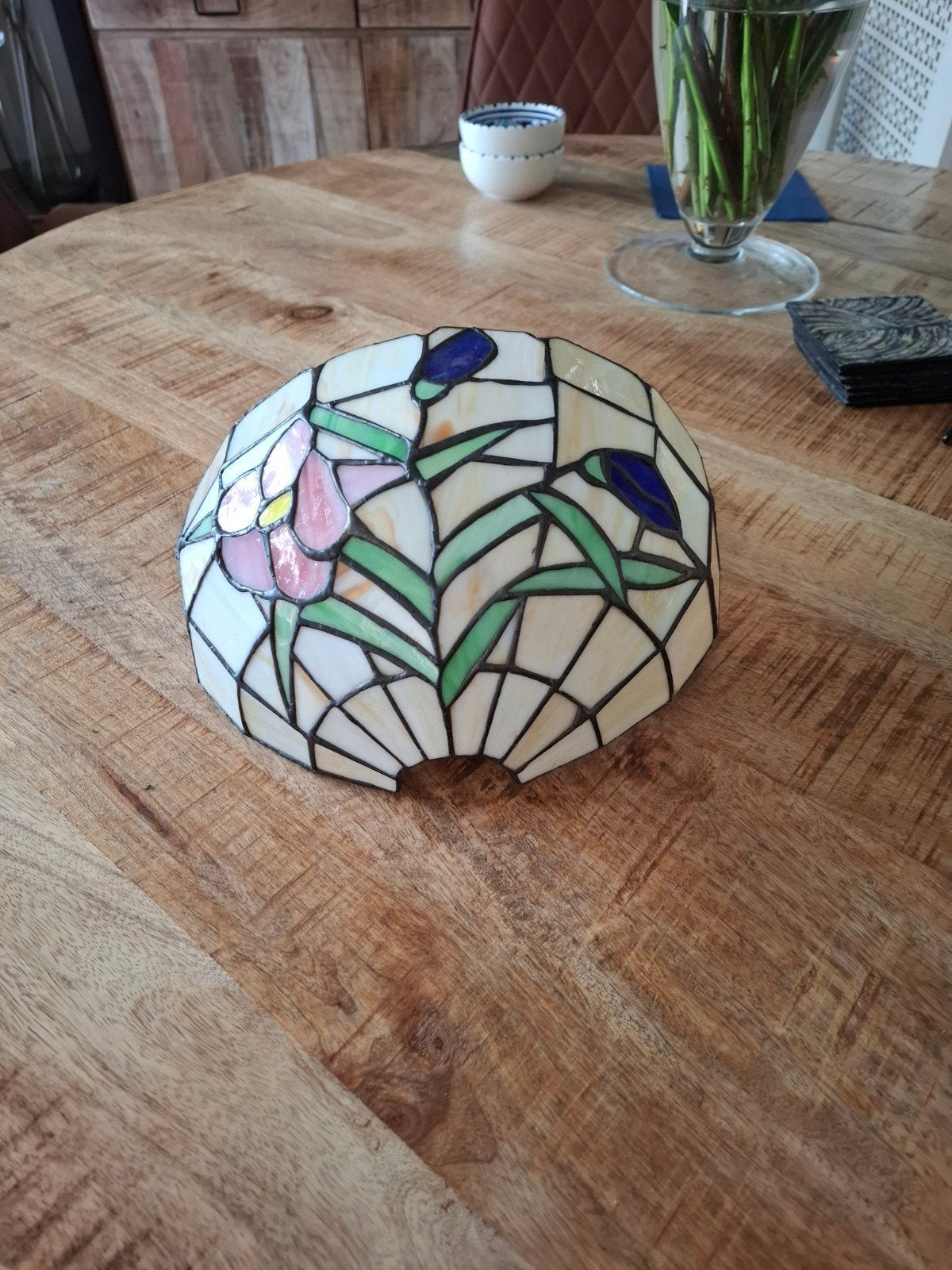 Handgemaakte Tiffany Wandlamp - Roze & Blauwe Bloemen, Gebruikt, E14 (klein), Meerkleurig, Ophalen of Verzenden