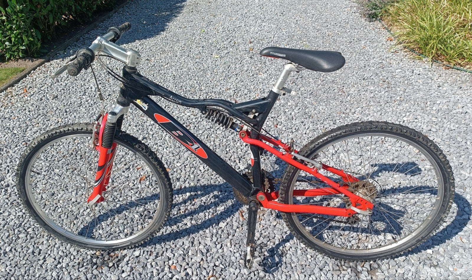 Mountainbike, slechts enkele keren gebruikt, Ophalen, Zo goed als nieuw, 26 inch of meer