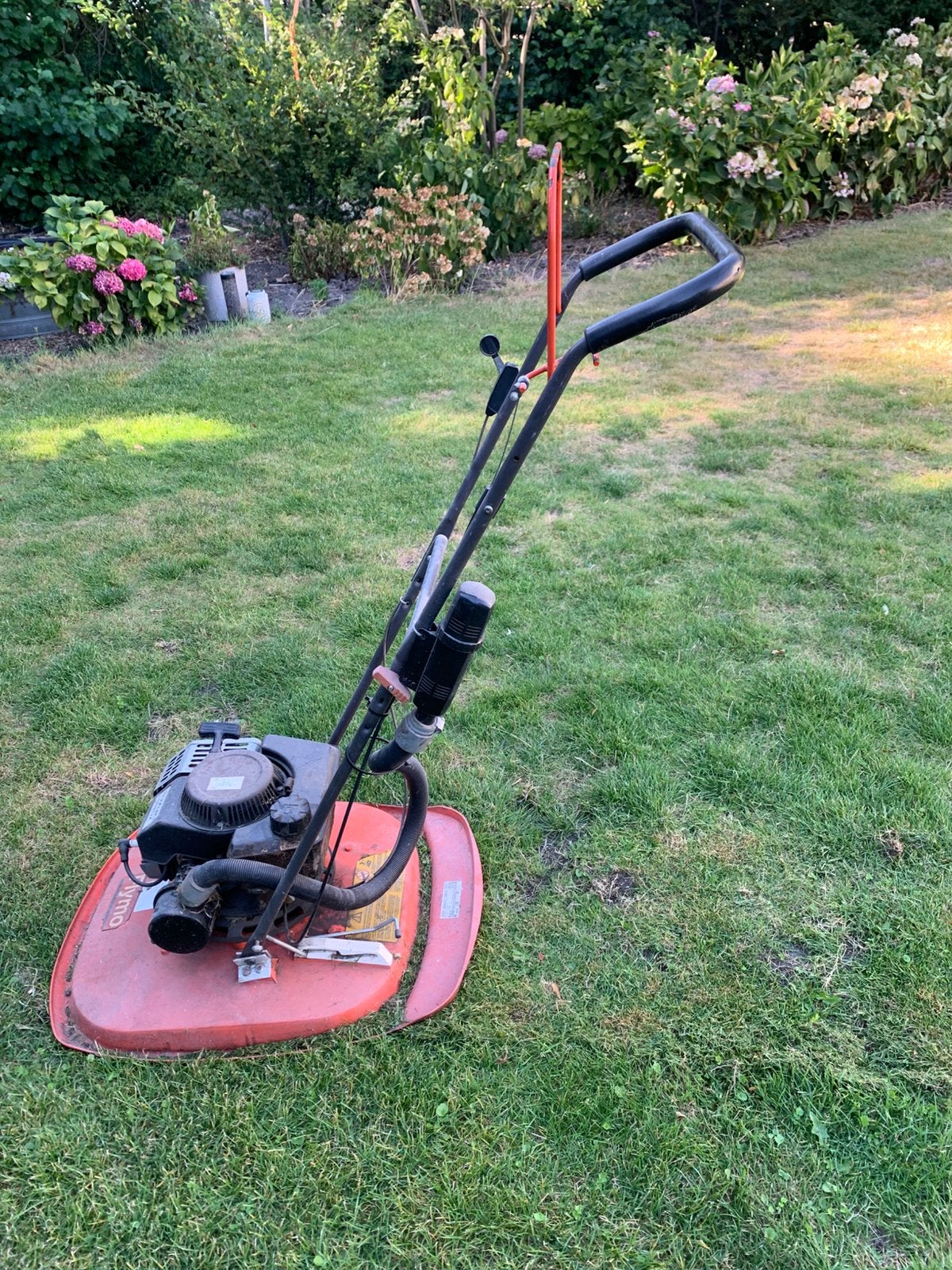 Flymo GT500 benzine zweefmaaier / grasmaaier / maaimachine, Tuin en Terras, Ophalen, Gebruikt, Flymo, Benzine-grasmaaier
