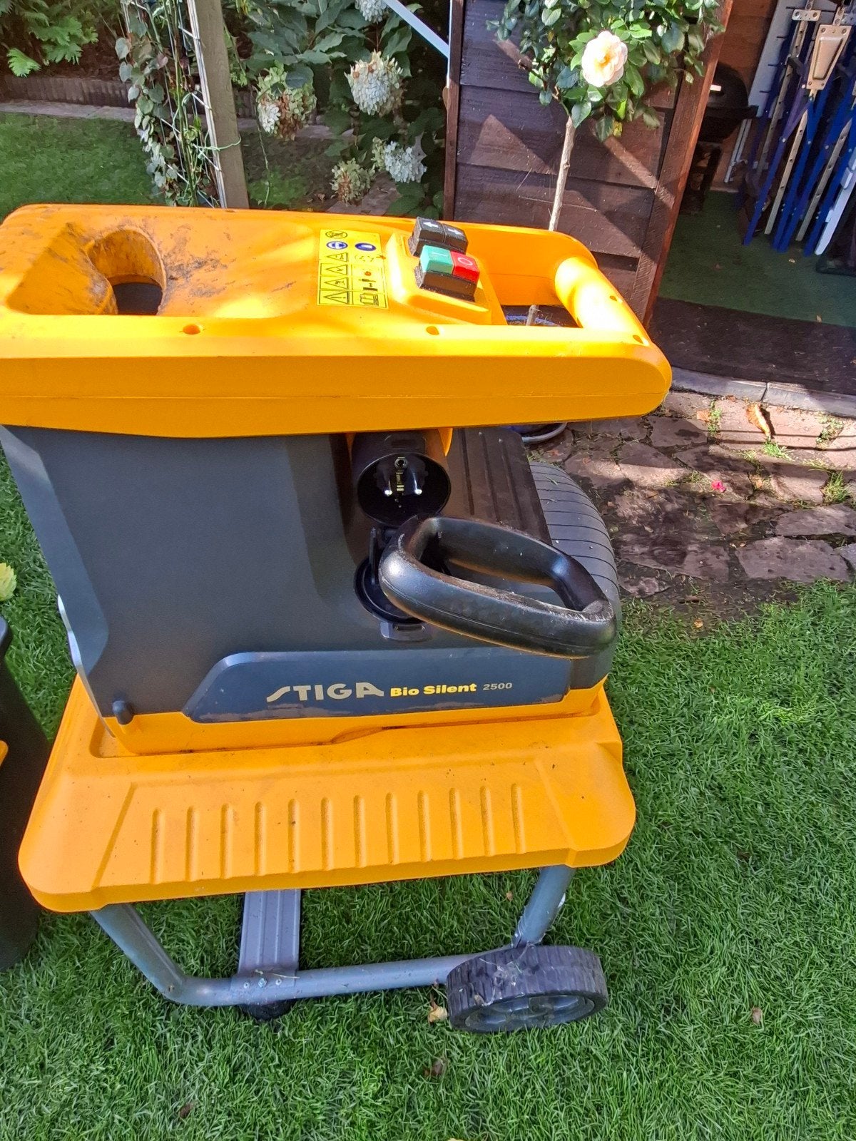 Stiga Bio Silent 2500 hakselaar - nauwelijks gebruikt, Tuin en Terras, Ophalen, Stiga, Zo goed als nieuw, Met opvangbak