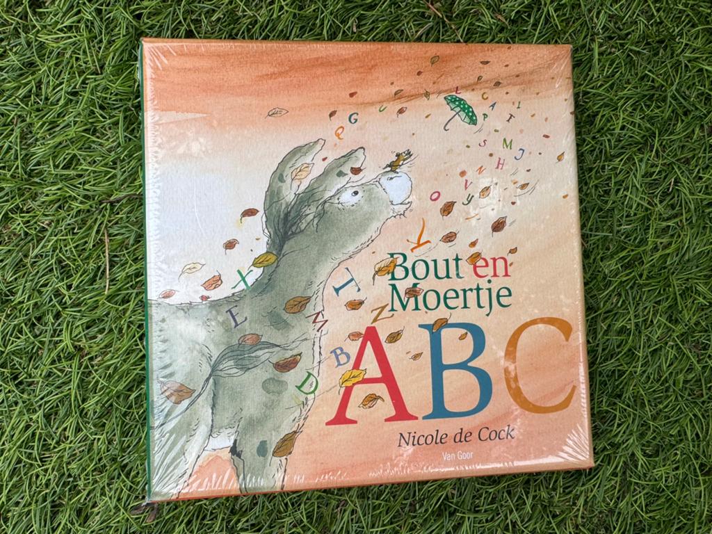 Bout en Moertje ABC - Boekje en letterkaarten, Boeken, Ophalen, Nieuw, 3 tot 4 jaar