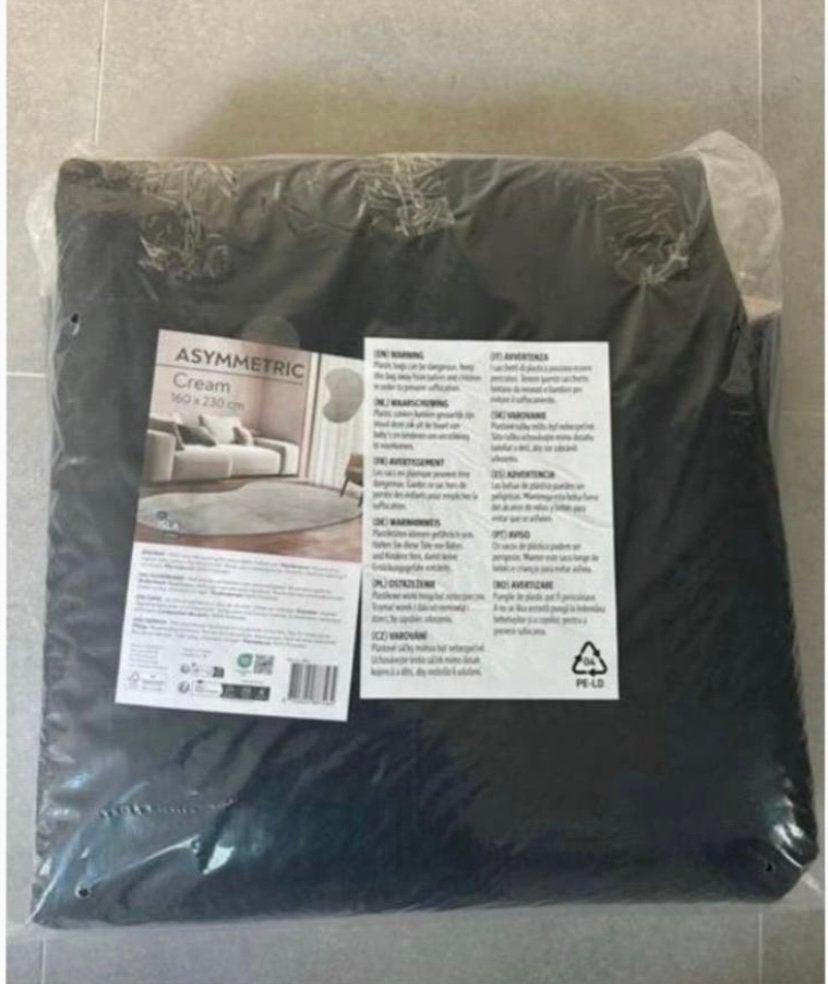 ASIMMETRISCH Crème Vloerkleed - Nieuw in verpakking, Huis en Inrichting, Ophalen, 100 tot 150 cm, Nieuw, Crème