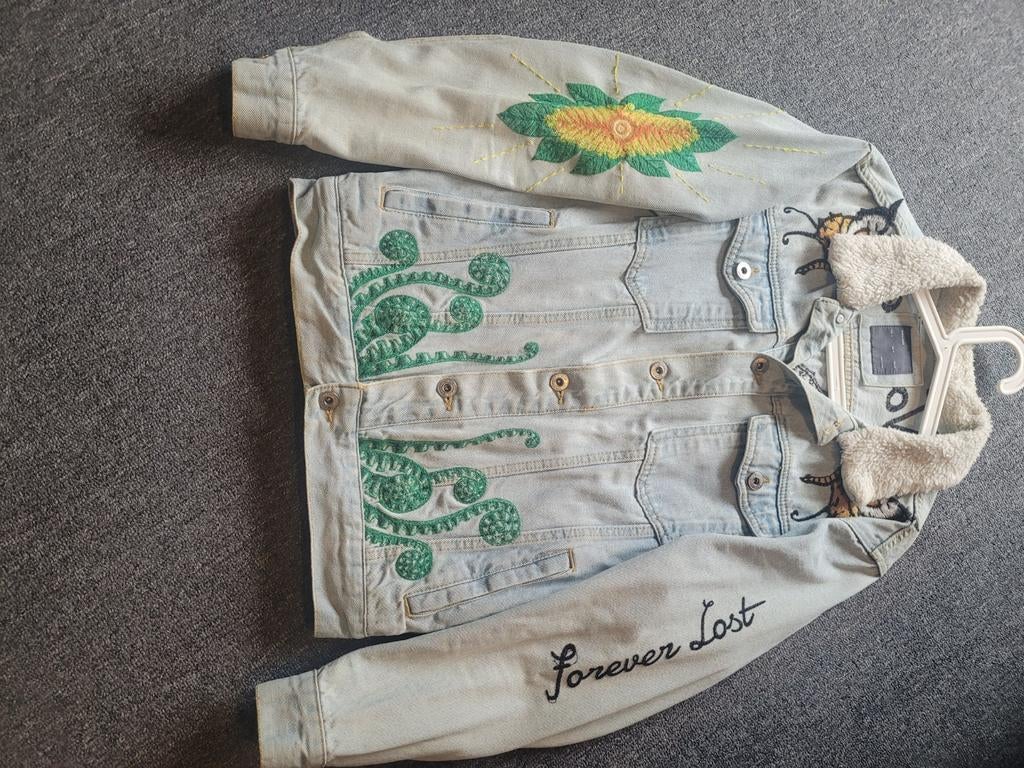 Apparte spijkerjas van ZARA., Ophalen of Verzenden, Zo goed als nieuw, Blauw, W32 (confectie 46) of kleiner