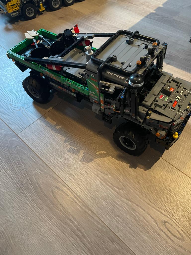 LEGO Technic 42129 Mercedes-Benz Zetros Trial Truck, Kinderen en Baby's, Speelgoed | Duplo en Lego, Ophalen, Lego, Zo goed als nieuw