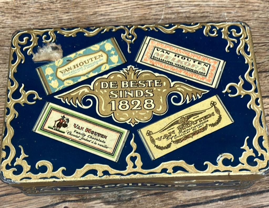 2 oude chocolade blikken Napolitains van Van Houten, Ophalen of Verzenden, Gebruikt, Verpakking