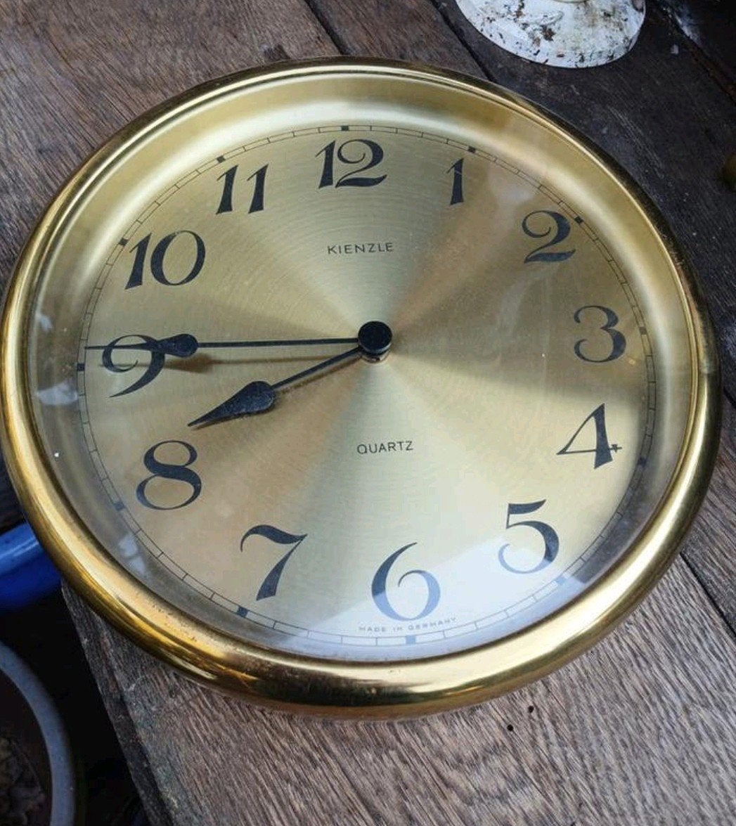 Vintage Kienzle Quartz Klok - Plexiglas & Goudkleurig, Ophalen of Verzenden