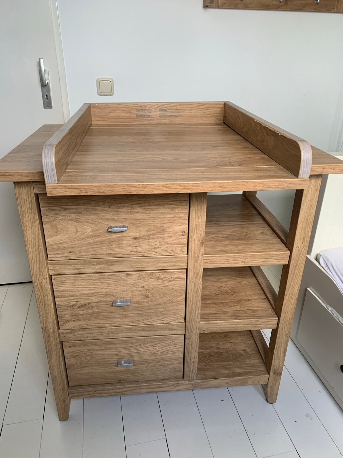 TWF bruin eiken commode en wandrek, Kinderen en Baby's, Ophalen, Gebruikt, 50 tot 70 cm, 75 tot 100 cm