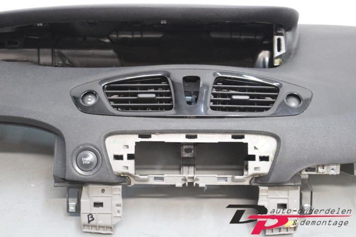 Dashboard van een Renault Grand Scenic, Auto-onderdelen, Gebruikt, -, Renault, -