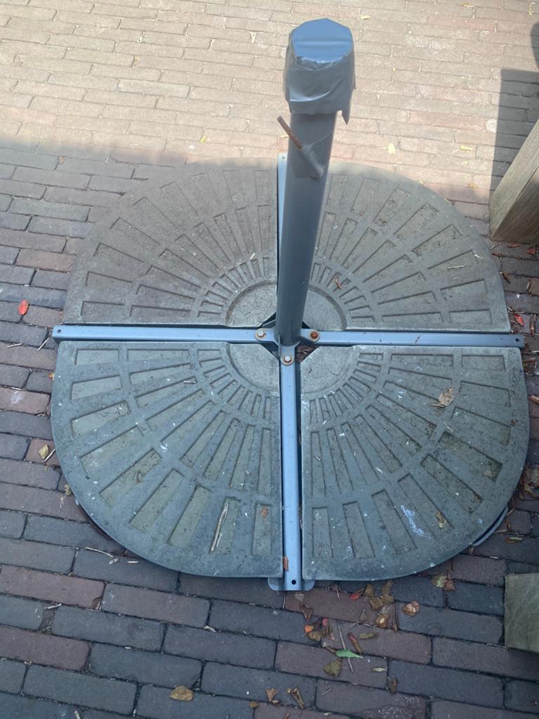 4 voettegels voor zwevende of gewone parasol, Ophalen, Gebruikt, Minder dan 1 meter, Parasolvoet