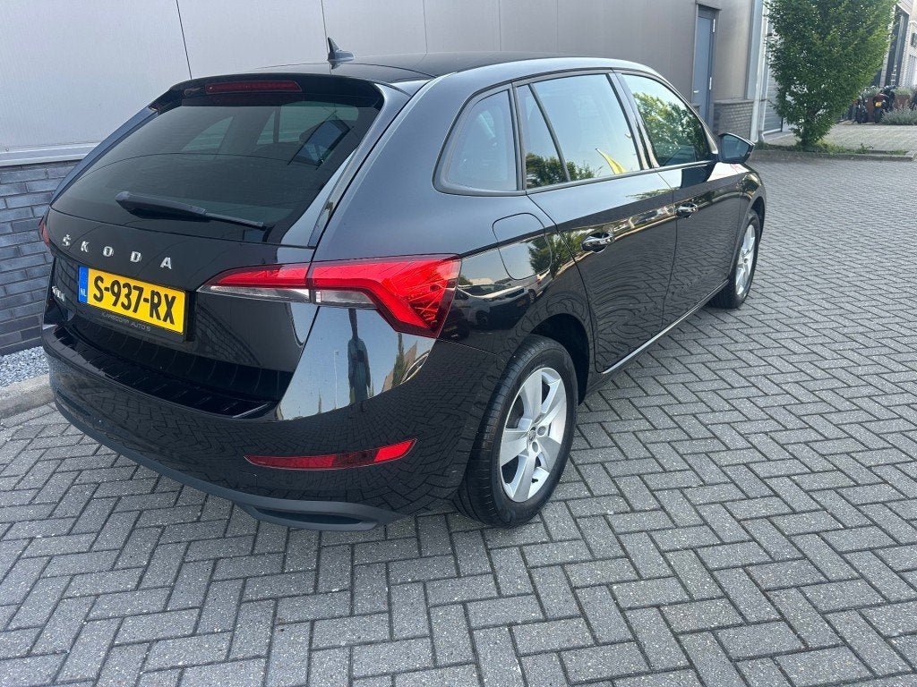 Skoda SCALA 1.0 TSI ONLINE ED.Ned se auto Bwjr 2023, Scala, Gebruikt, Euro 6, Zwart