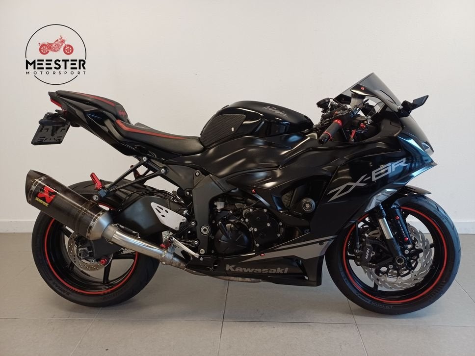 KAWASAKI NINJA ZX-6R AKRAPOVIC zx6r, Motoren, 636 cc, 4 cilinders, Motorrijbewijs A, Bedrijf