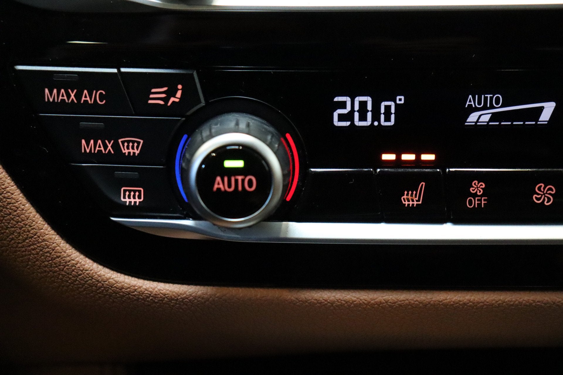 Foto 31 van BMW 5 Serie Touring 520i High Executive Luxury Line Automaat